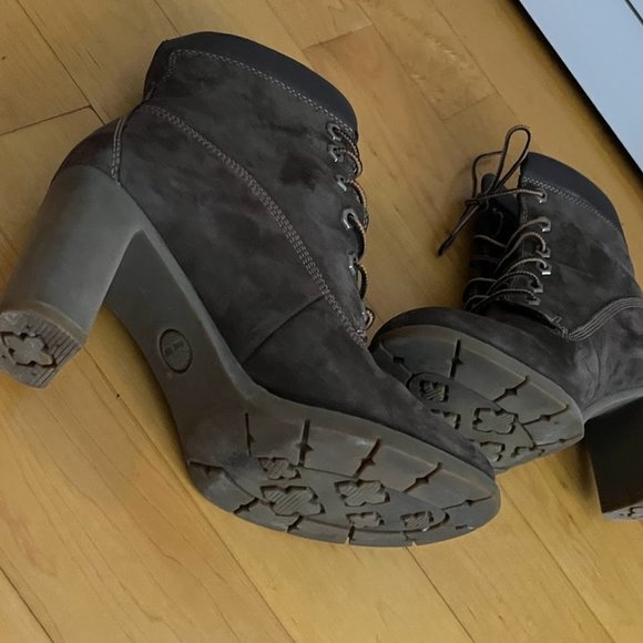 Timberland high heeled Nubuck lug sole "work boots" - Picture 6 of 9